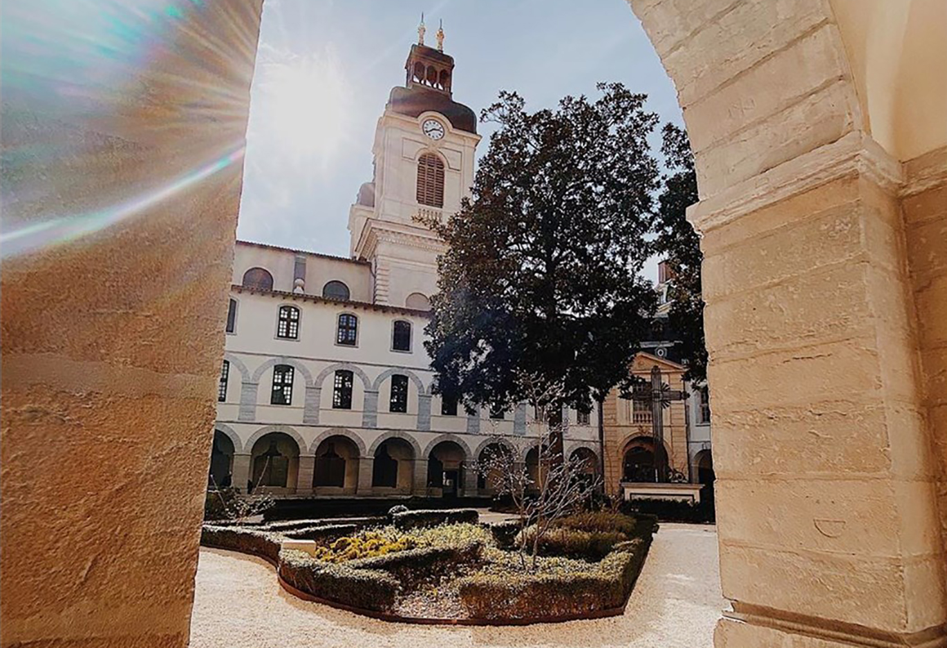 Les enseignes du Grand Hôtel-Dieu nous font mieux vivre le confinement
