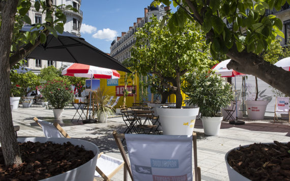 « SUMMER IN RÉPUBLIQUE » : un mois de juillet rempli d’évasion dans un jardin éphémère sur la Presqu’île de Lyon