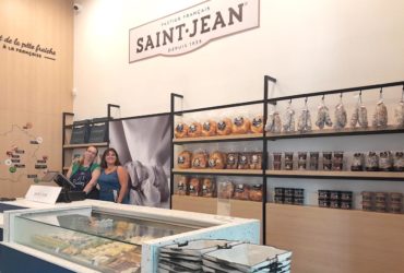 Saint Jean, le célèbre pastier français, vient d’ouvrir sa 1ère boutique à Lyon