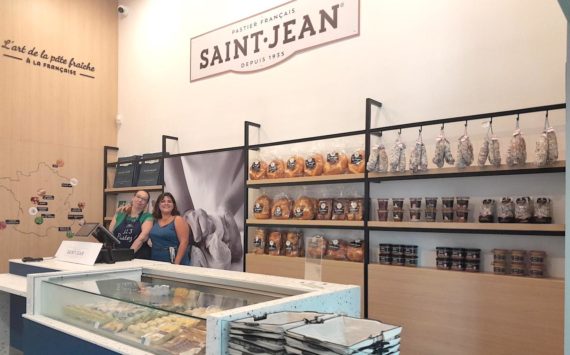 Saint Jean, le célèbre pastier français, vient d’ouvrir sa 1ère boutique à Lyon