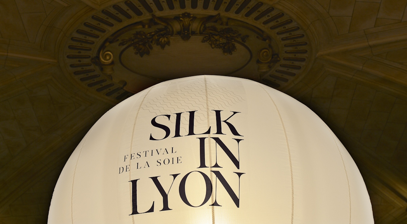 Silk in Lyon 2025 : quand le Palais de la Bourse vibre au rythme de la soie